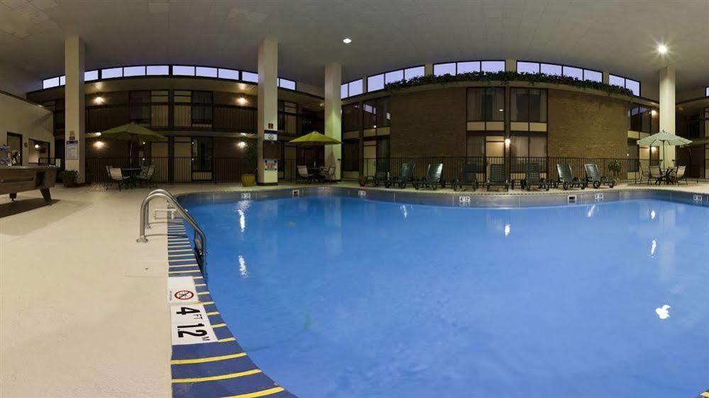 Holiday Inn Jonesboro Ngoại thất bức ảnh